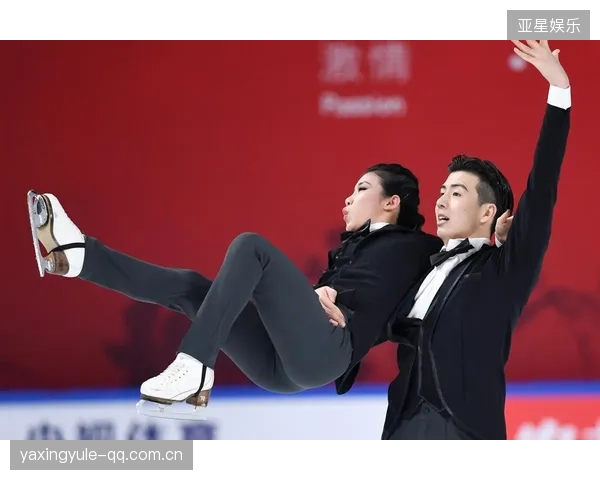 花滑四周跳：惊险与完美的极致演绎